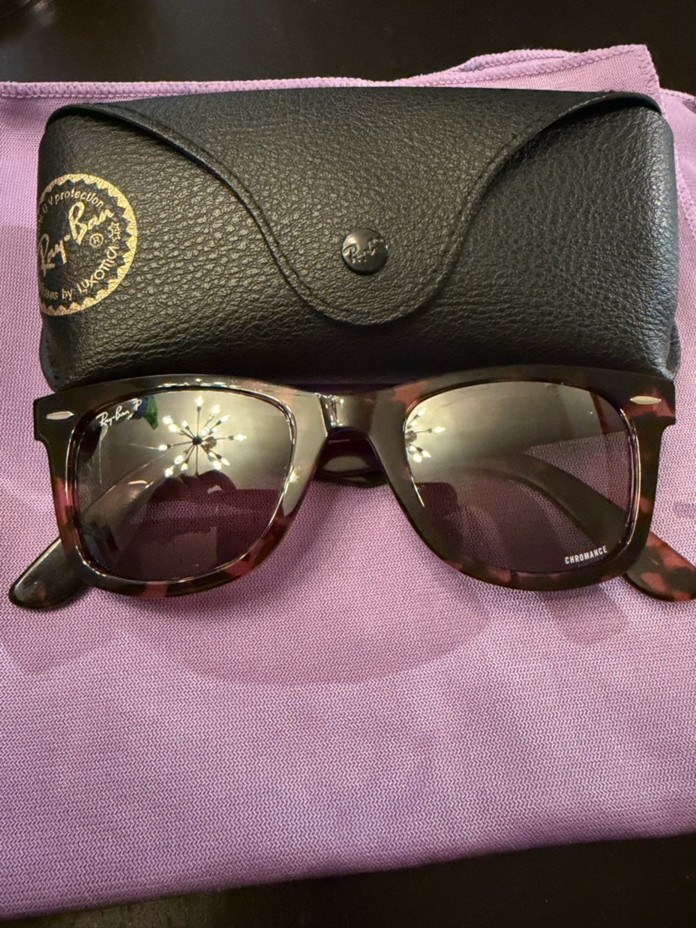 Ray-Ban Classic Wayfarer Tortoiseshell Sunglasses - Chromance Polarized - Picture 5 of 5
